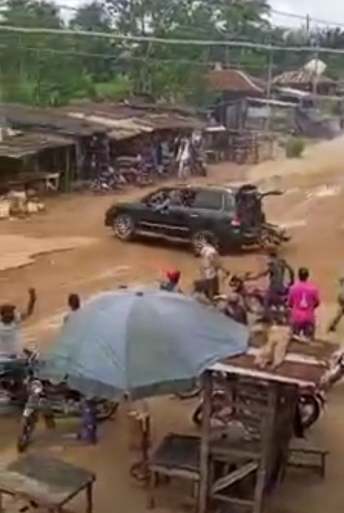 Jubilation As Local Vigilante Gun Down Several Gunmen in Anambra. (Anambra)