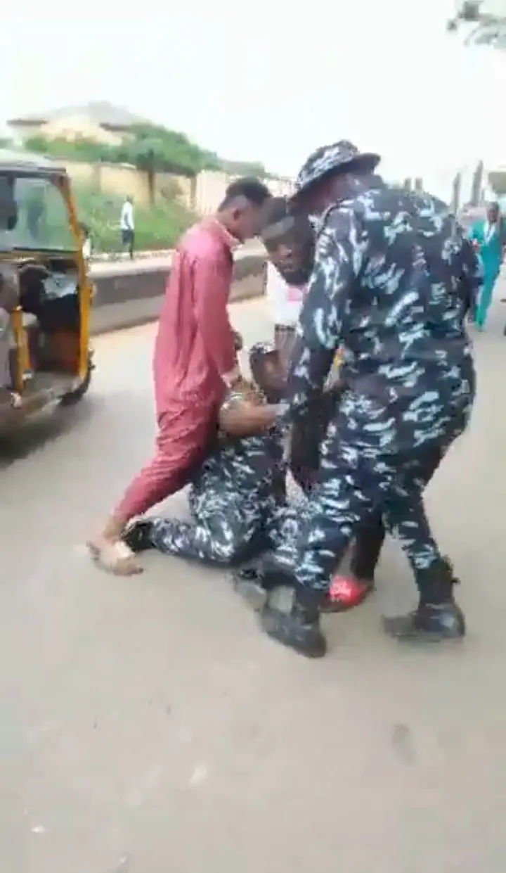 Even If A Police Officer On Uniform Slaps a Civilian He Has No Right to Retaliate - PRO
