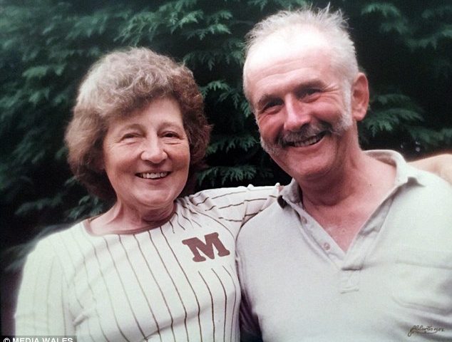 85-Year-Old Grandfather Receives Life Sentence for Murdering Wife with Dementia